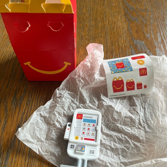 Interactive Menu Lil McDonald’s Happy Meal Toy 2025 Mini Series From McDonald’s - Picture 3 of 5